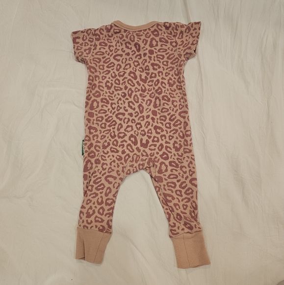 PARADE Signature Print '2-Way' Zip Romper Short Sleeve Leopard 0-3 Months - Picture 3 of 8